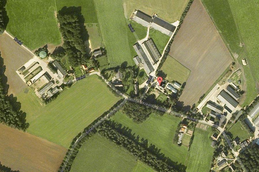 3. Situatie Het agrarisch bedrijf van Tielemans Kreiel BV is gelegen aan de Kreiel 14 en 14A te Wintelre. Figuur 3.1 illustreert de situatie (bron: Google Maps 2013): Figuur 3.