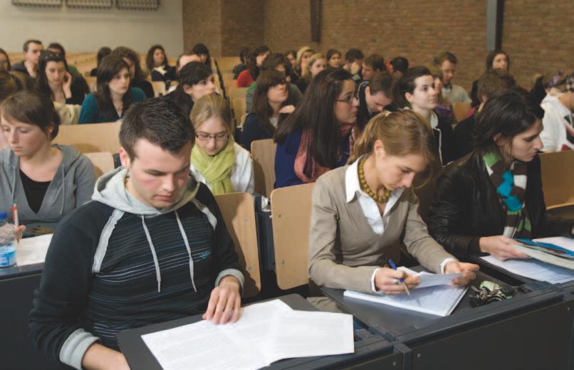 De lerarenopleiding aan de Universiteit Gent telt 22 afstudeerrichtingen* die aansluiten bij de masteropleiding.