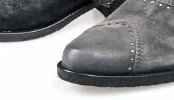 Maak het uzelf gemakkelijk en breng vandaag nog een bezoek aan uw Podo Linéa schoenenspecialist. st. PODO LINÉA ZEKERHEDEN 1. WIJ NEMEN DE TIJD VOOR U 2.