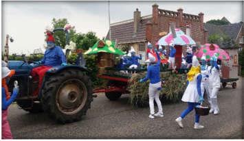 OP LOKAASJE It wie myn beurt om op ynterview te gean, mar wy hiene sa`n moai doarpsfeest en ik tocht dêr skriuw ik wat oer.