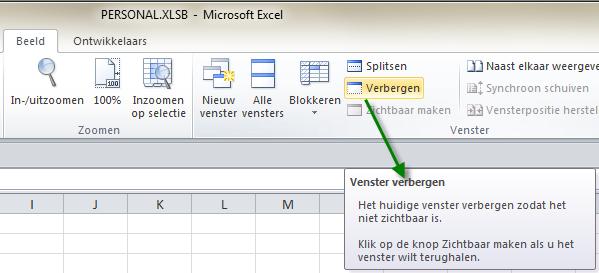 De map 'Personal.xlsb' terug onzichtbaar maken via het lint 'Beeld' en klikken op 'Verbergen'. Bij afsluiten van Excel wordt nog eens gevraagd om de wijzigingen op te slaan.