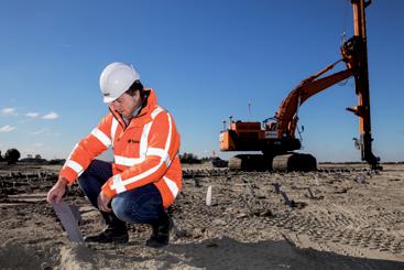 (vergunningen). Nu dit gereed is verzorgt TenneT de bouw van het station Rilland. De nodige gronden zijn aangekocht waardoor we meer ruimte hebben voor de invulling van het landschapsplan.