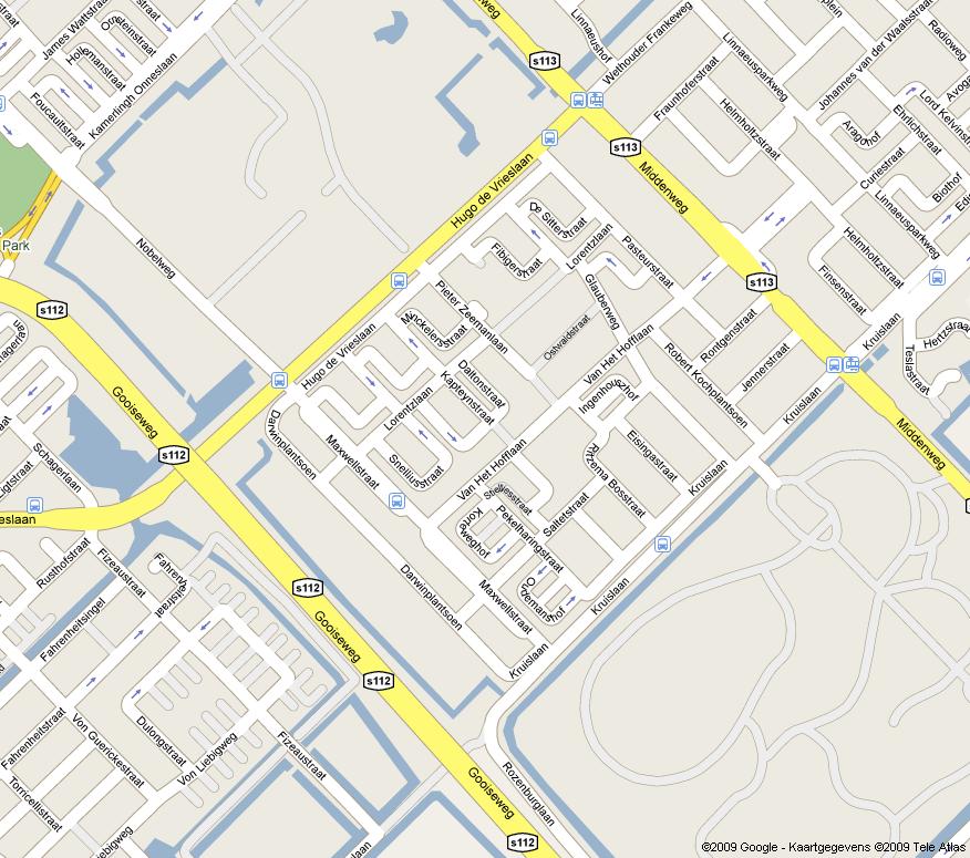 Pagina 2 2 Huidige situatie en herstructurering Huidige situatie De wijk Jeruzalem is gelegen tussen de gebiedsontsuitingswegen Middenweg, Hugo de Vrieslaan en de Kruislaan (zie figuur 2.1).