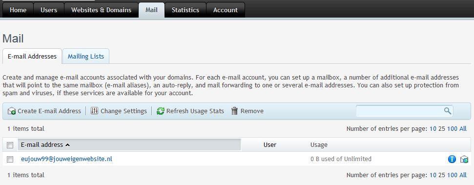 Mailbox aan- of uitzetten bij gebruik van forward 1) Na het inloggen in Plesk kan er via het tabblad Mail naar het juiste e-mailadres gegaan worden, klik daar vervolgens op Forwarding 2) Stel