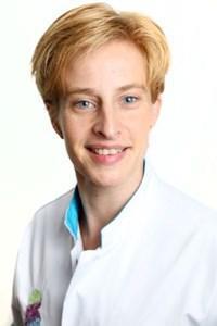 Even voorstellen Reumatologen: Piet van Riel Femke Lamers-Karnebeek Bea Radovits-Persijn Anne Wennemers