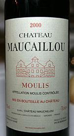 ***(*) Château Maucaillou 2004 Van 52 % cabernet sauvignon, 42 % merlot en 7 % petit verdot. Goed geconcentreerde neus. Vlezige smaakinzet met goede concentratie, balans en lengte.