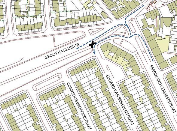 De aansluiting op de ventweg langs de noordelijke zijde zal door middel van wegmarkeringen en plooibakens haakser uitgevoerd worden, waardoor het afslaand verkeer moet vertragen alvorens het die wijk