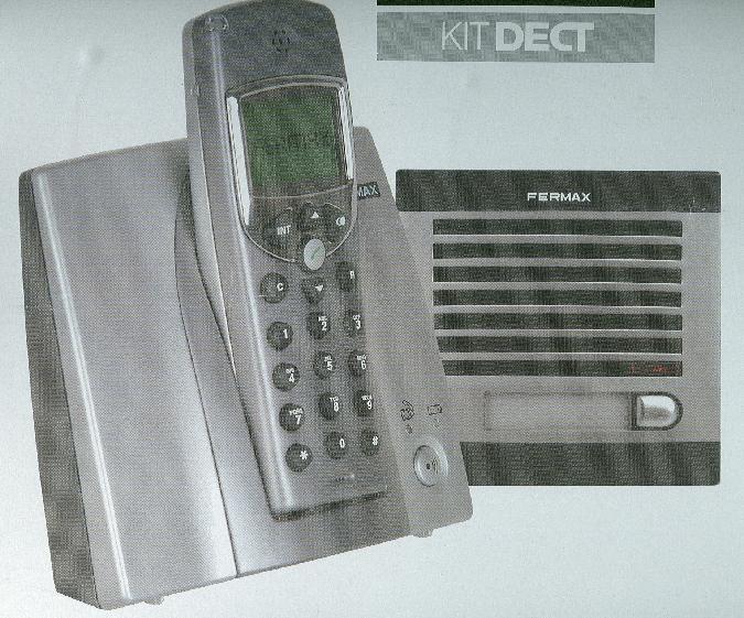 Deze kit is leverbaar in de volgende uitvoeringen; 1, 2, 3, 4, 6, 8, 10 en 12 huistelefoons en bijbehorende beldrukkers. Inhoud van de audio-kit: 1 huistelefoon 1 buitenpost met 1 beldrukker Ref.