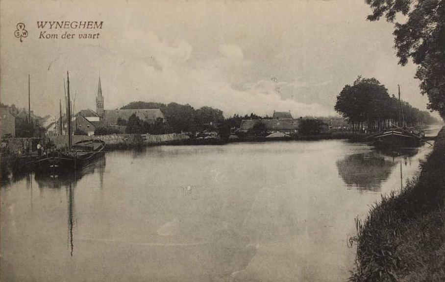 Het dorpscentrum zelf heeft wel geen echt gezicht naar het water.