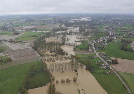 zee) Afstroming (bij intense neerslag)