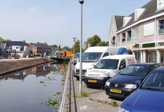 Commerciële voorzieningen in kernwinkelgebied In de historische dorpskernen van Winsum en Obergum bevindt zich, te midden van het wonen, het kernwinkelgebied met winkels en dienstverlenende