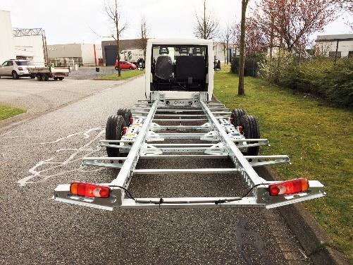 Ultra lage instap Lage laadvloer Ultra lage instap 250 mm Speciaal voor foodtrucks en marktwagens is er een verlaagd middenpad beschikbaar.