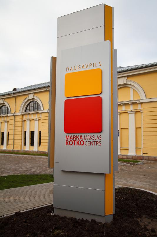 TOEKOMSTIGE TENTOONSTELLINGEN Dit museum gewijd aan Mark Rothko werd geopend op 24 april 2013 in Daugavpils, honderd jaar na zijn emigratie naar de Verenigde Staten.