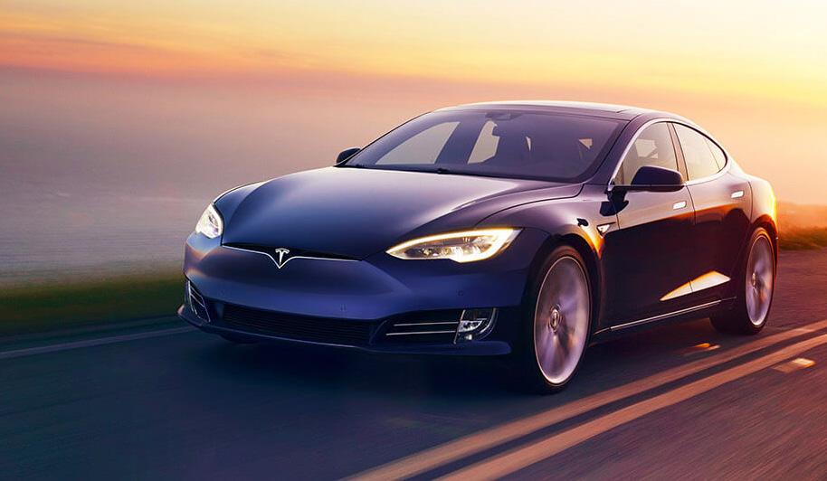 Tesla-S fiscale voordelen De Tesla S is een elektrische auto met een uitstoot van 0 gram CO2 per kilometer.