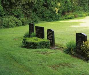 De graven liggen op het nieuwe deel. Monument: Vrij. U wordt rechthebbende van een graf op het Liberaal Joodse Gedeelte van de Westerbegraafplaats.