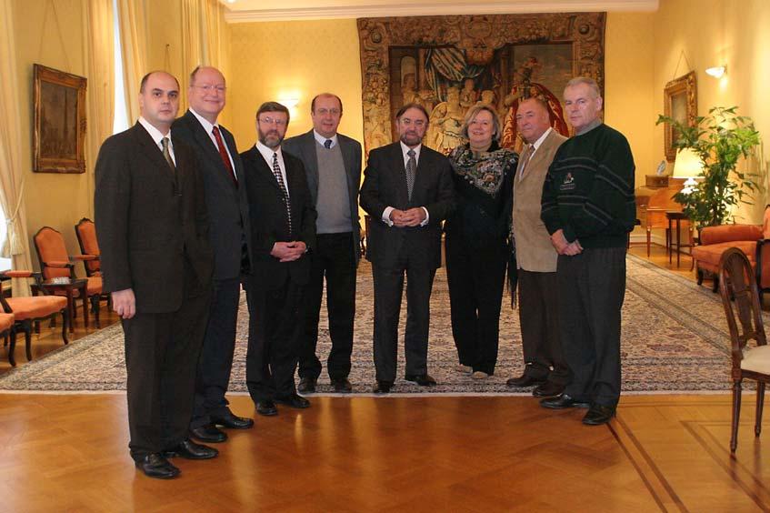 De voorzitters van de Parlementen in België paraferen het eerste parlementaire samenwerkingsakkoord m.b.