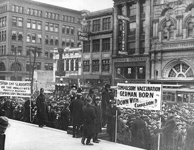 Rally van de Anti-Vaccination League of Canada, Old City Hall November 13, 1919 Foto: William James Met dank aan City of Toronto Archives Oorspronkelijke uitgave: