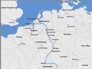 In dit ( Noord-Zuid ) segment concurreert Amsterdam eerder met Hamburg en Antwerpen dan met Rotterdam. Binnen de belangrijke energiemarkt zijn Amsterdam en Rotterdam eveneens complementair.
