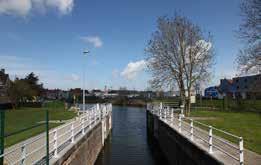 Haar prachtige markt met historische gebouwen roept altijd een gezellige sfeer op.