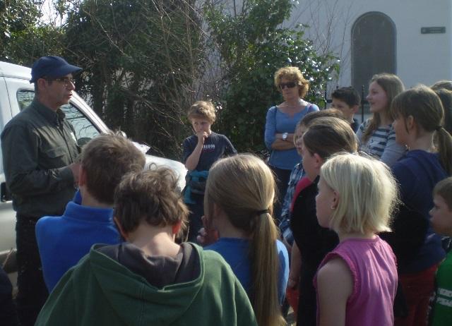 Boomfeestdag Ieder jaar, in maart, wordt Boomfeestdag gevierd. De Gemeente Eijsden-Margraten voorziet de school van plantgoed naar keuze.