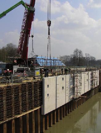 3.1.2. uitstraling Aanbrengen bekleding Het aanbrengen van een damwand rond de pijlers volstaat niet als eindbeeld.