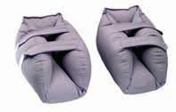 IN DE SLAAPKAMER Anti-decubitus en drukverlaging in lig Hielbeschermers Heel Pads Comfortabele hielbeschermers, gevuld met kunststofvezel. Bescherming onderaan en aan beide zijkanten.