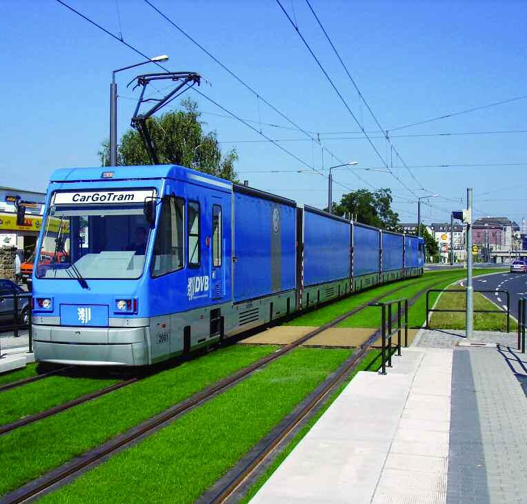 Alternatief 1: 'Westlandrail-Kustroute (Verlengde lijn 3) Om de kust en zoveel mogelijk woongebieden goed te ontsluiten kan gekozen worden voor een route langs de westkant van het gebied.