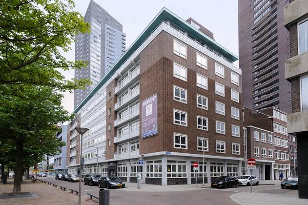 VRIJBLIJVENDE PROJECTINFORMATIE TE HUUR Wijnhaven 80 te Rotterdam Betreft Circa 210 m² nette en functionele commerciële ruimte gelegen aan Wijnhaven 80 in gebouw Blanc / Rouge te Wijnhaven36-94 in