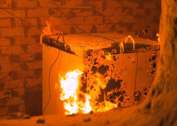 Brandwerend Brandwerend De temperatuur van een brand wordt beïnvloed door verschillende zaken zoals: De tijdsduur van de brand Verschillende materialen Is het een lopend of een stilstaand vuur Feit