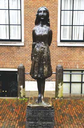 INHOUD Inleiding...6 1 Anne Frank Huis...8 2 Boijmans Van Beuningen... 10 3 Corpus reis door de mens... 12 4 Gevangenismuseum... 14 5 Beeld en Geluid... 16 6 Museon... 18 7 Museum of the Image, MOTI.