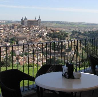 DAG 4 - Ma 4/9 Ganse dag excursie naar Toledo. We verlaten Madrid en rijden zuidwaarts tot in Toledo.