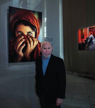 DE BIOGRAFIE VAN STEVE McCURRY * Deze tekst bevat elementen uit de biografie van Steve McCurry.