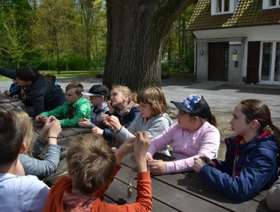 Na nog een groepsfoto, een 'broodje gezond' (misschien niet zo gezond maar wel echt lekker) kon nog even nagepraat worden tijdens het