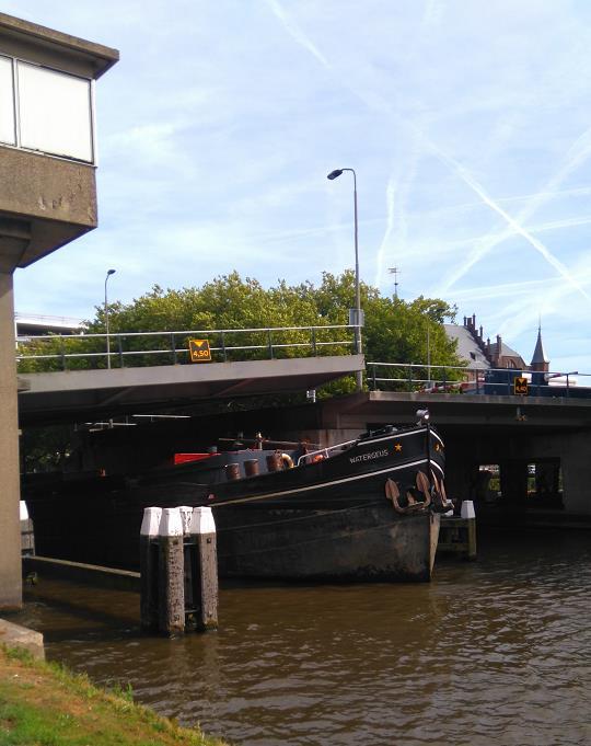 Een voorbeeld Ik woon in Delft centrum en fiets vaak langs het kanaal. Zo ook op 28 september 2016 om 13.37u.
