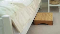 Aanpassingen voor meubilair, verhogers Bed/badopstap in bamboe Opstaptrede in milieuvriendelijk bamboe, o.a.