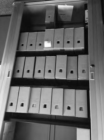 De archiefdozen met de dossiers van de hasj-zaak en van de semtex-zaak nadat de dozen waren overgebracht van het Centrale Archief naar het arrondissementsparket Amsterdam in het kader van het