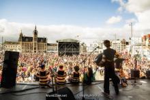 Weekend 2-3 september Waar: Sint-Niklaas Er is ook een gratis festival: je kan van de muziek genieten op 6 verschillende podia, waaronder op de Grote Markt, het Sint-Nicolaasplein en Castrohof.