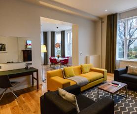 PREMIER SUITES AT HOME IN ROTTERDAM Voor wie tijdelijk langere tijd verblijft in Rotterdam biedt de stad een uniek concept.