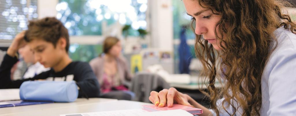 leefregels voorwoord Wij vinden het belangrijk dat jij je thuis voelt op school. Net als thuis hebben we wel een paar leefregels. Natuurlijk ga je op school op een prettige manier om met iedereen.