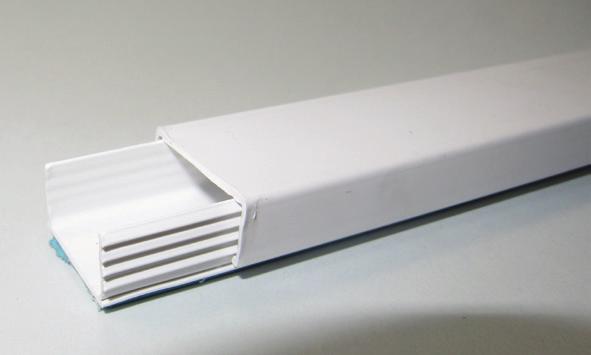 Dekselkanaal + tape Kroonstrips : PVC, zelfklevend met scharnierend deksel en : Polypropyleen