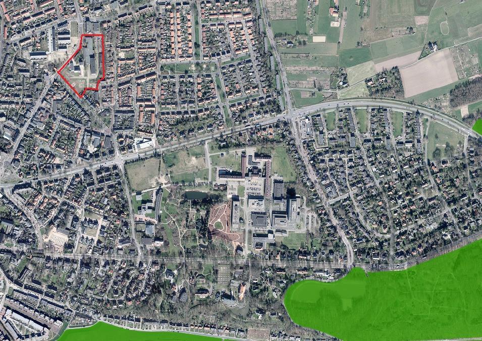 Afbeelding 3. Ligging plangebied (rood) ten opzichte van het GNN (groen) (bron: Provincie Gelderland). Het plangebied ligt niet in of nabij het Gelders Natuurnetwerk (GNN).