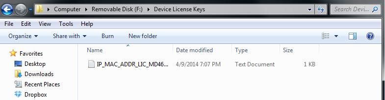 2. Zoek en open het bestand met de naam Device License Keys op de USB-stick. Afbeelding 3 29. Map Device License Keys 3. Open het.