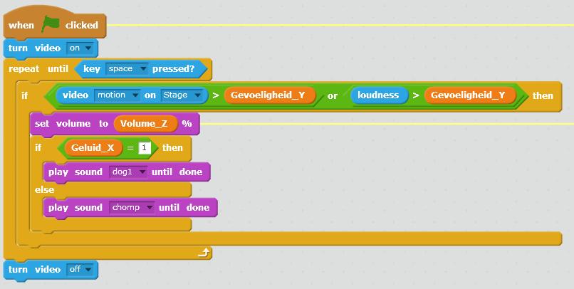 We bouwen het definitieve programma in Scratch: Ook in dit programma komen de basisstructuren aan bod: opeenvolging, eenzijdige (if then ) en