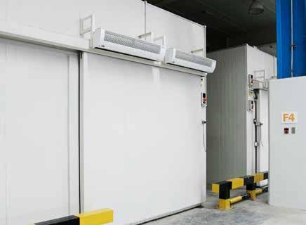 R ADA Luchtgordijn voor panden met airconditioning Aanbevolen installatiehoogte 2,5 m De ADA is geschikt om bijvoorbeeld de koude lucht binnen panden met airconditioning te houden.