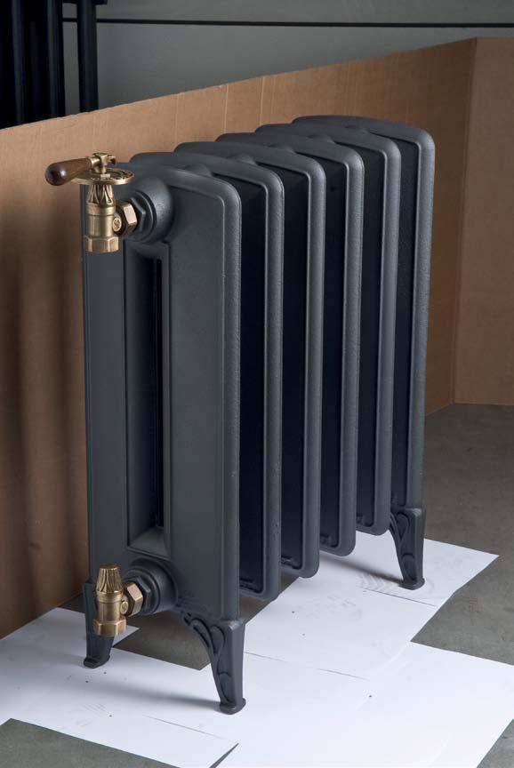 Op bestelling worden de radiatoren door DRL speciaal voor u op maat gemaakt. Tevens worden zij op dichtheid gecontroleerd. Op elementair gietijzer horen standvastige kranensets.