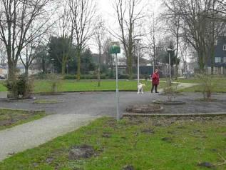 6. De Prachtplekken en Prachtverbindingen 8. LV-route Station Overvecht Huidige situatie Momenteel bestaat er een wandelpad van het Winkelcentrum naar het station Overvecht.