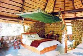 Accommodatie: kamperen in Mlilwane Rest Camp, overnachten in Beehive Villages, Rest Camp Huts, selfcatering cottages, Sondzela Backpackers en de luxueuze Reilly s Rock Hilltop Lodge.