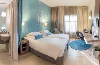 Het driesterren retro Romeins Peermont Metcourt biedt 248 comfortabele kamers aan die zowel geschikt zijn voor zakenmensen als toeristen die op zoek zijn naar een betaalbaar verblijf.