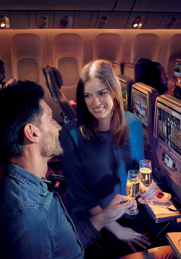 Economy dat voelt als een UPGRADE EMIRATES ECONOMY Met een meergangenmenu, tot 2500 entertainmentkanalen op de grootste schermen, gratis wifi en tot 35 kilo aan toegestane bagage, kan je haast