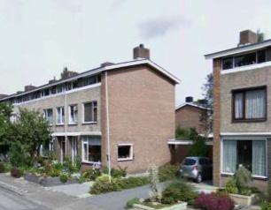 20 Vorm, kleur en materiaalgebruik Veel van de gebouwen en woningen zijn door Zuiderhoek zelf ontworpen.